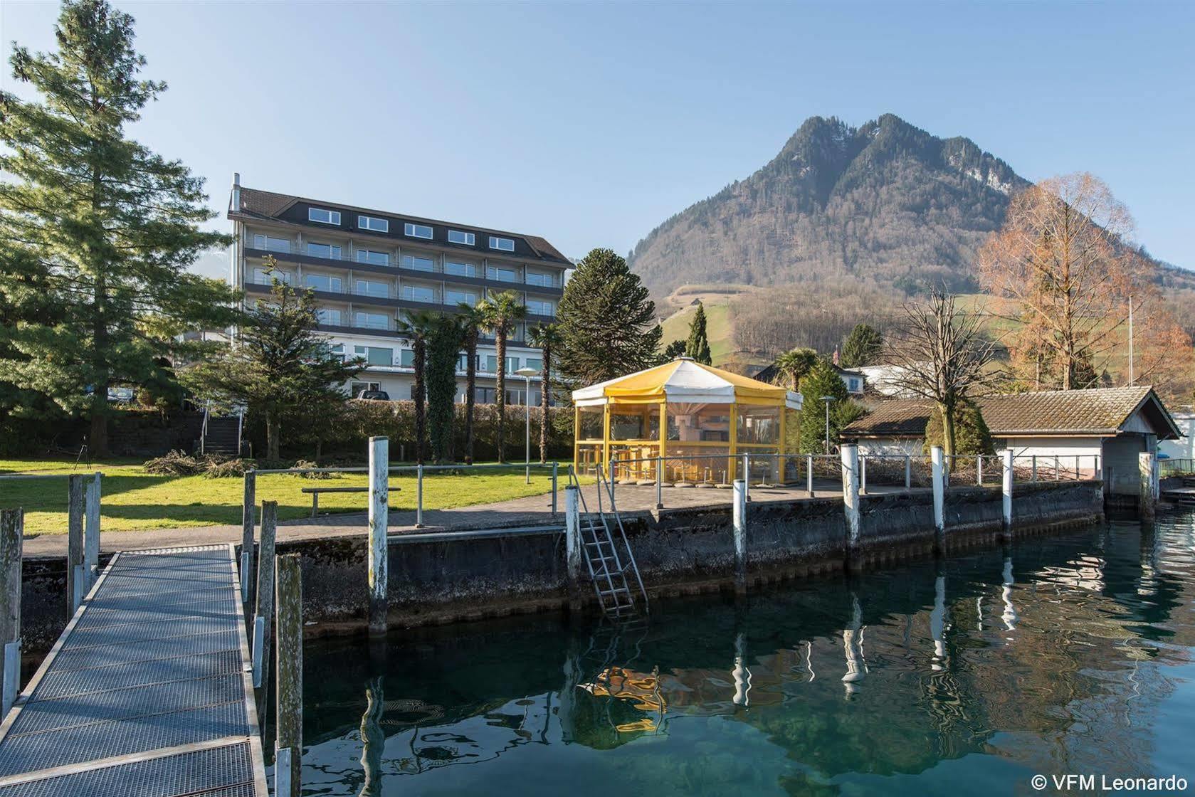 Seehotel Sternen Beckenried Exterior photo